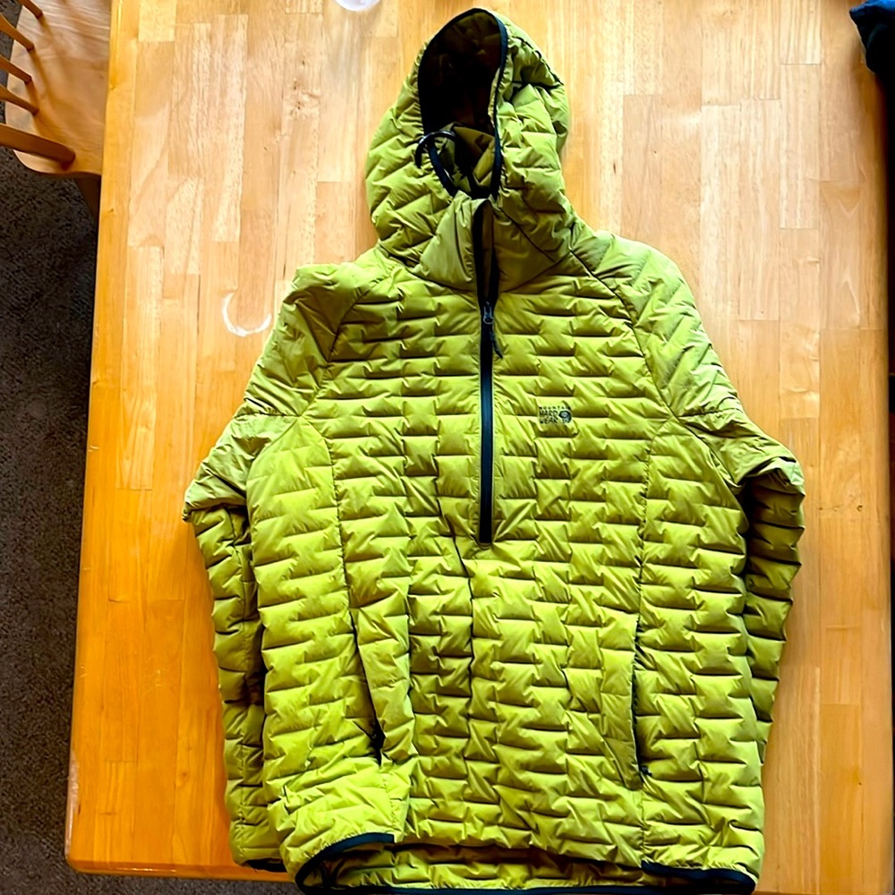 Half Zip Mountain Hardwear stretch puffy jacket